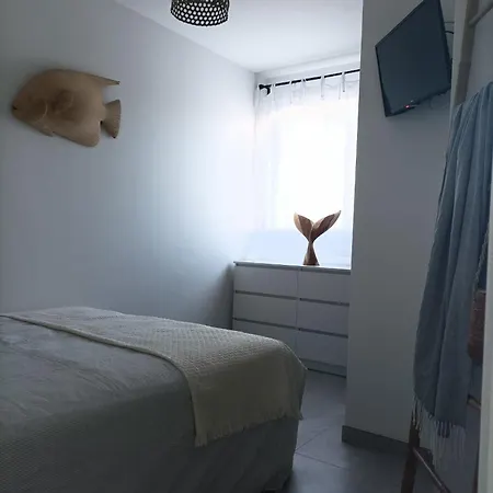 Avec Piscine Apartman *